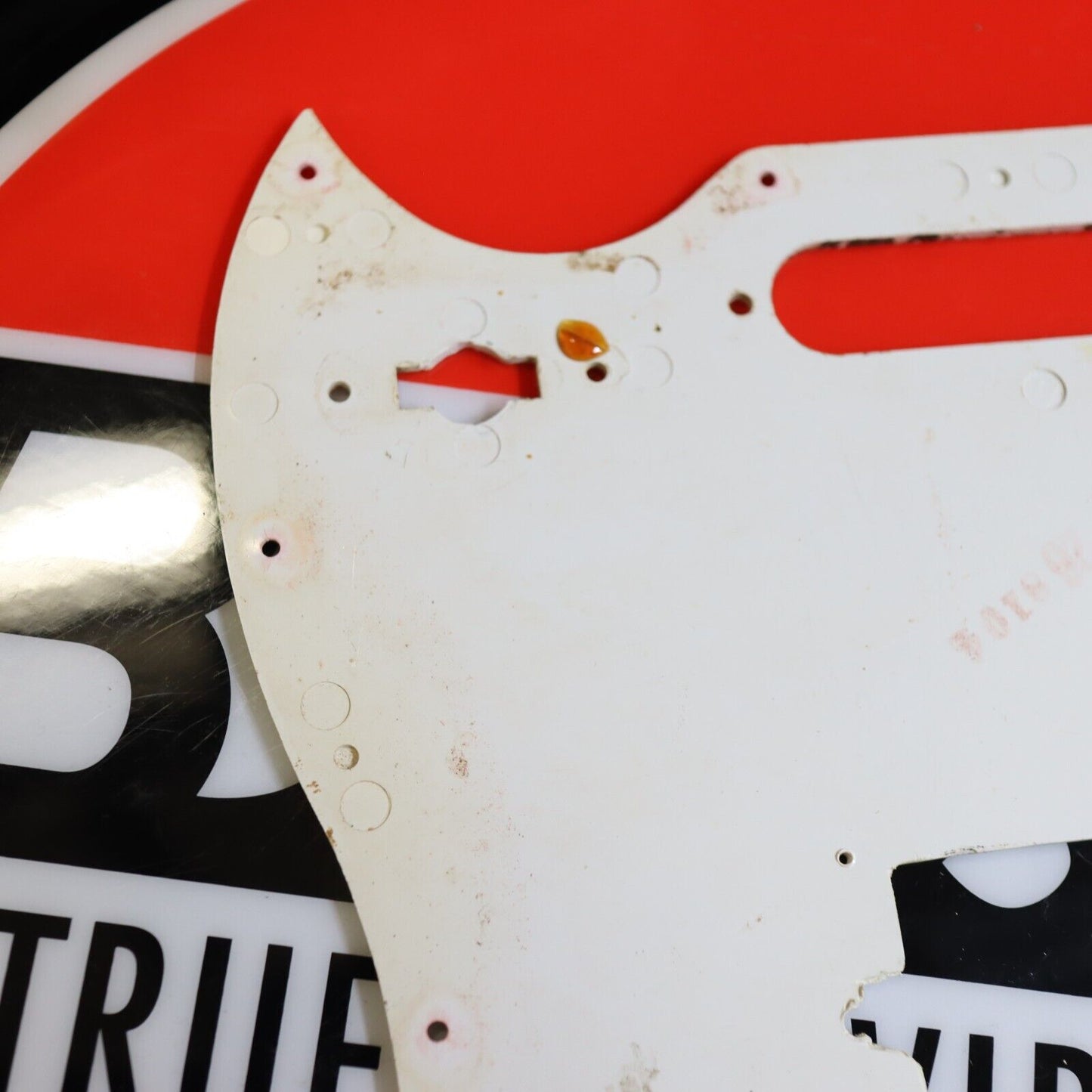 Vintage Original 60s Gibson Guitar Pickguard White Melody Maker HS Modified
