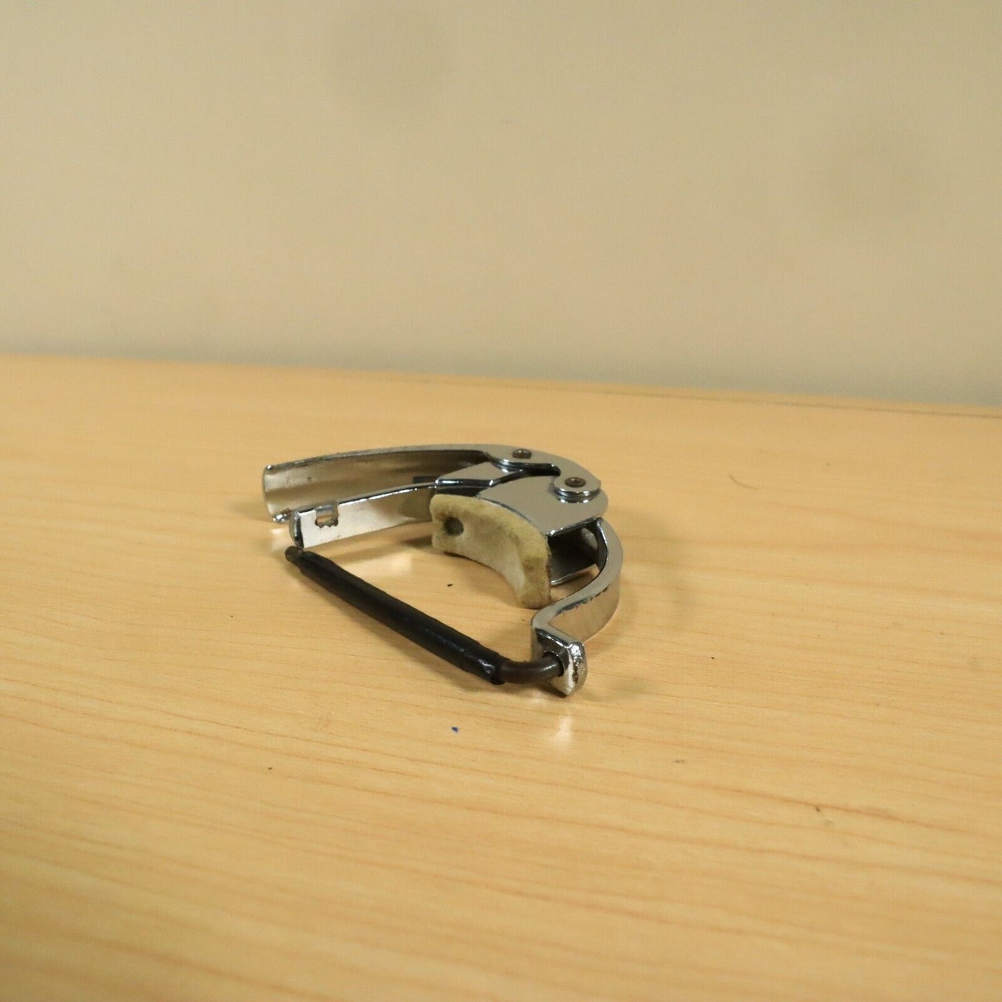 Vintage Spec Hamilton Style Strong Polished Chrome Capo Acoustic String Guitar