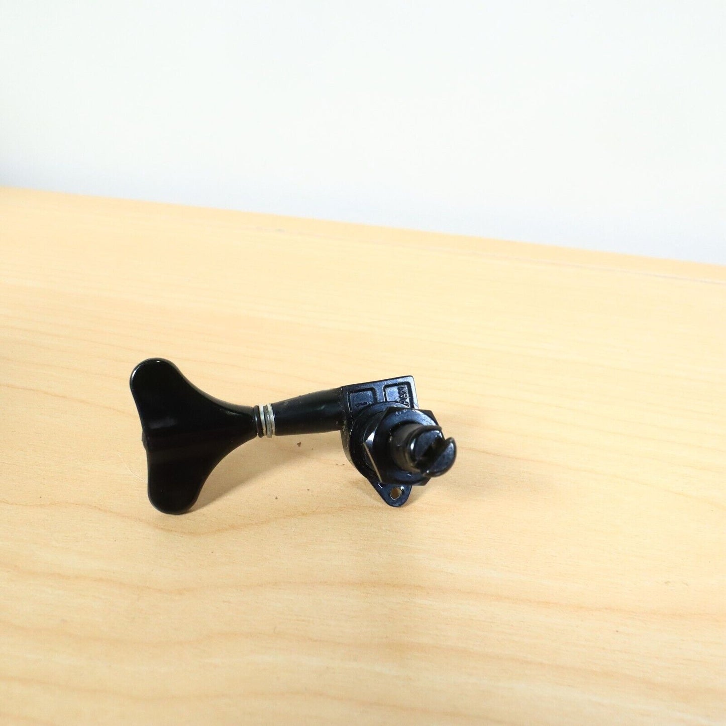Modulus Bass Guitar Tuner MIJ  Black