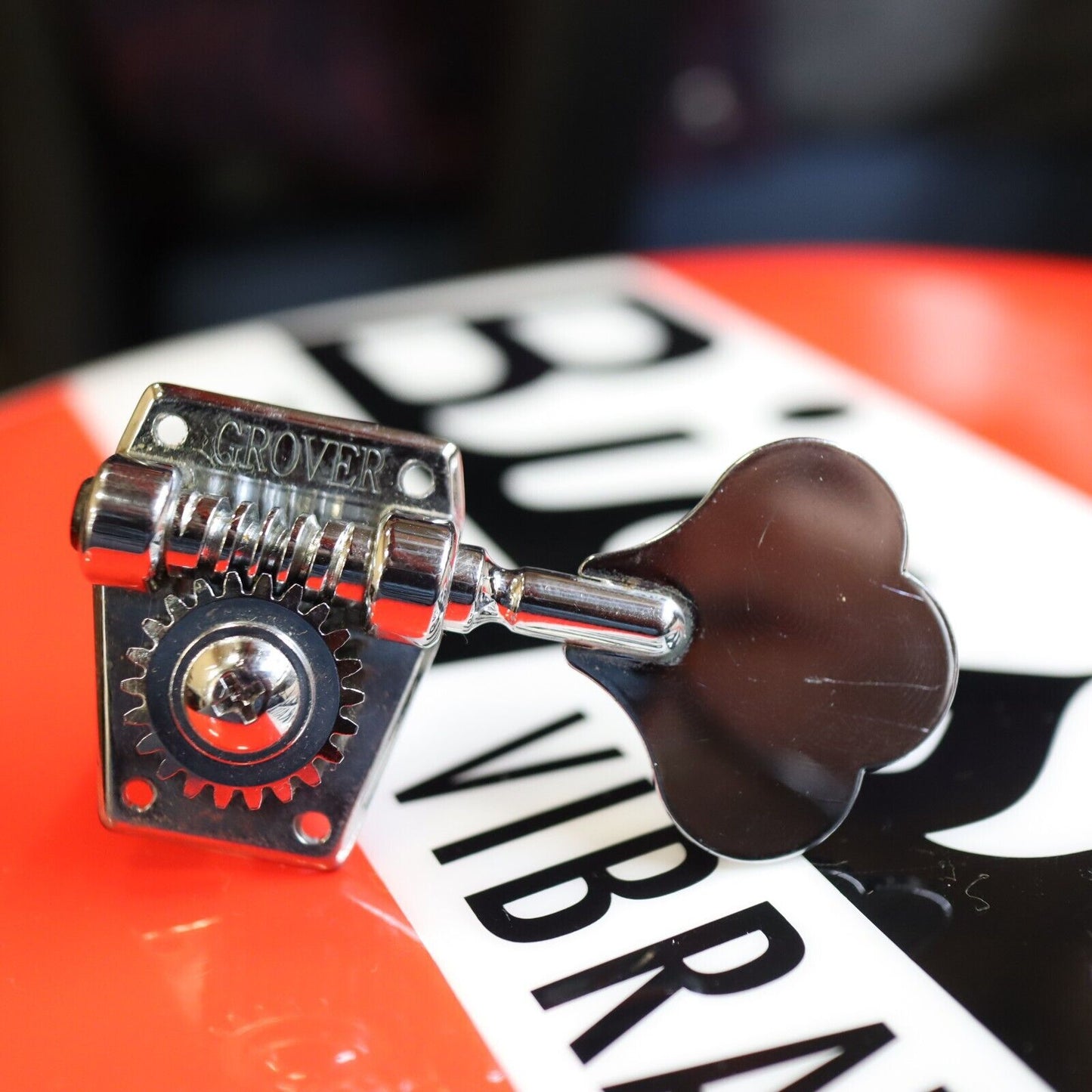 142C Grover Clover Leaf Vintage Style Chrome Bass Tuner Bass Side