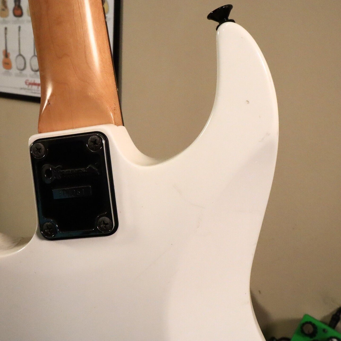 1991 Charvel MIJ Deluxe 275 - White Electric Guitar