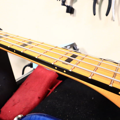 Fender American Ultra Jazz Bass with Maple Fretboard - Cobra Blue