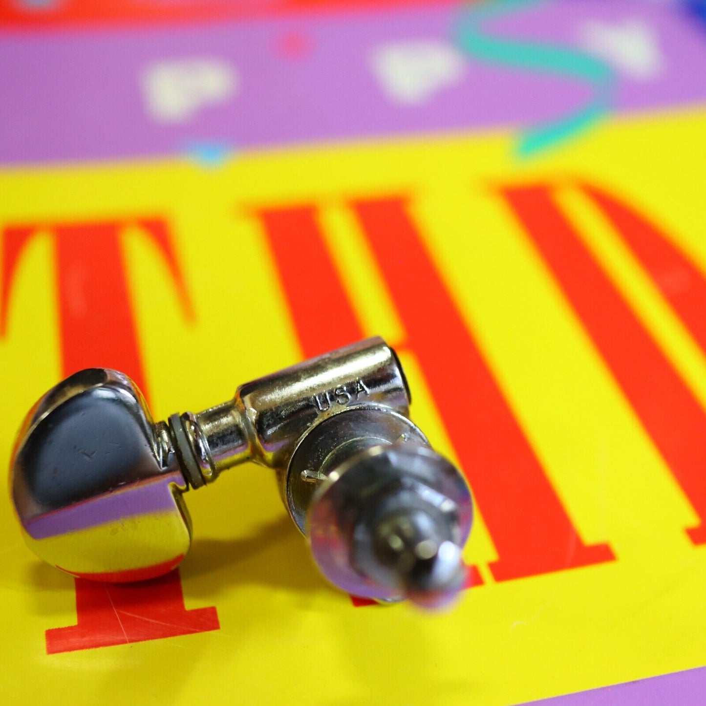 (1) Vintage Grover USA Guitar Chrome Kidney Tuning Peg Tuner Bass Side