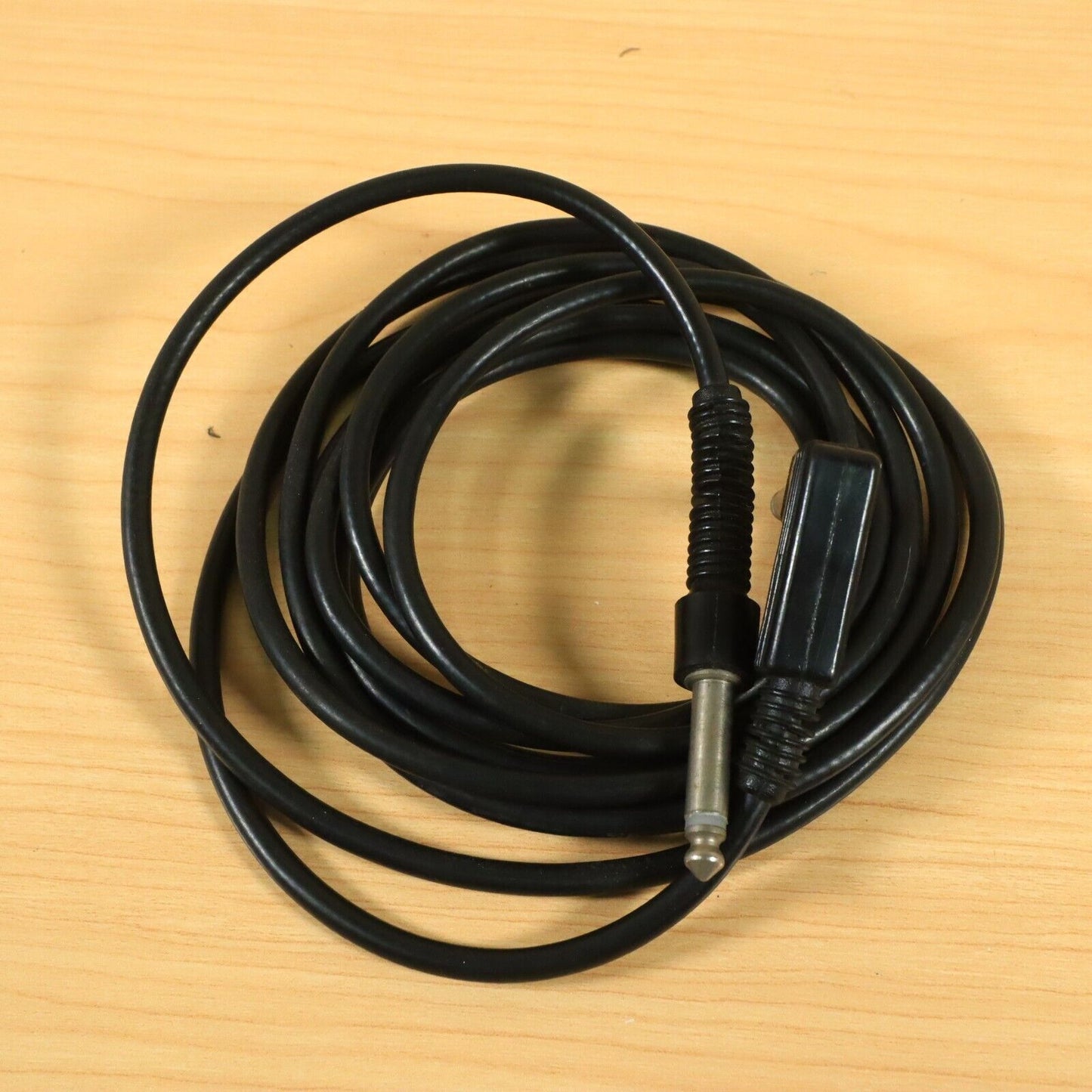 Vintage 1980s Yamaha L-Port 1/4 Inch Guitar Patch Cable- Black