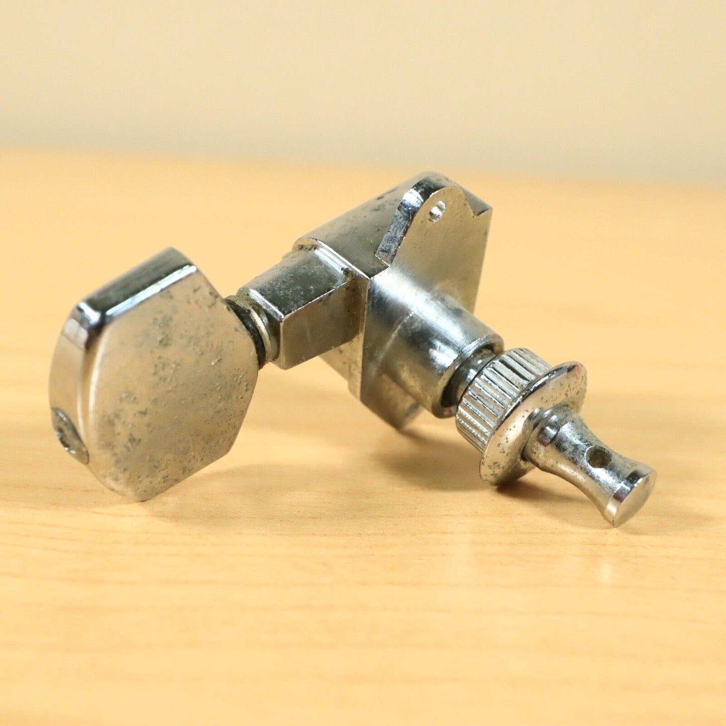 (1) Vintage 80s Gotoh Octagon Machine Head Bass Tuning Peg Tuner Takamine Japan