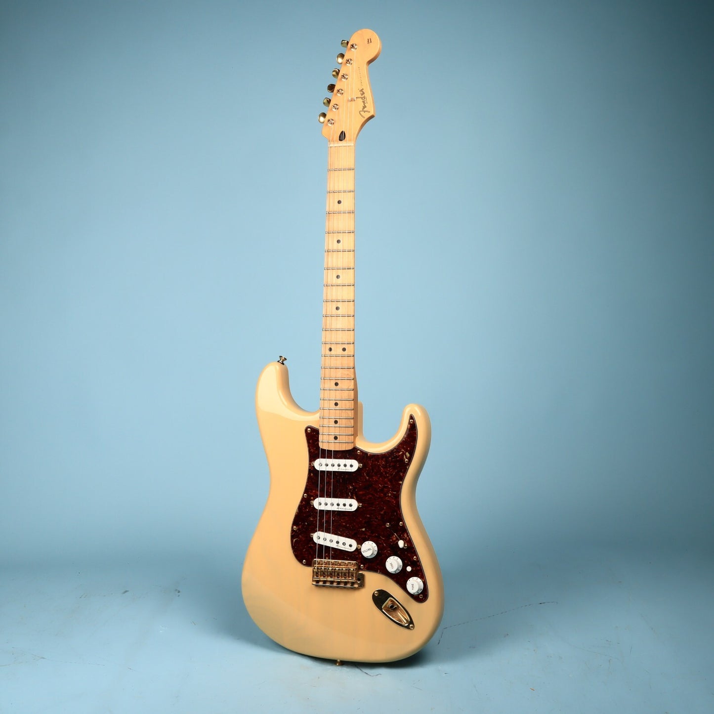 2005 Fender Mexico Deluxe Player Stratocaster Ash Honey Blonde MIM Strat Guitar
