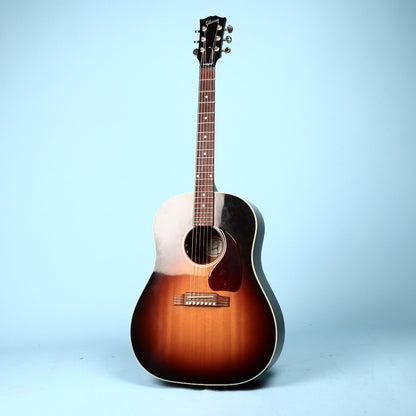 Guitarra acústica-eléctrica estándar Gibson J-45 de 2016