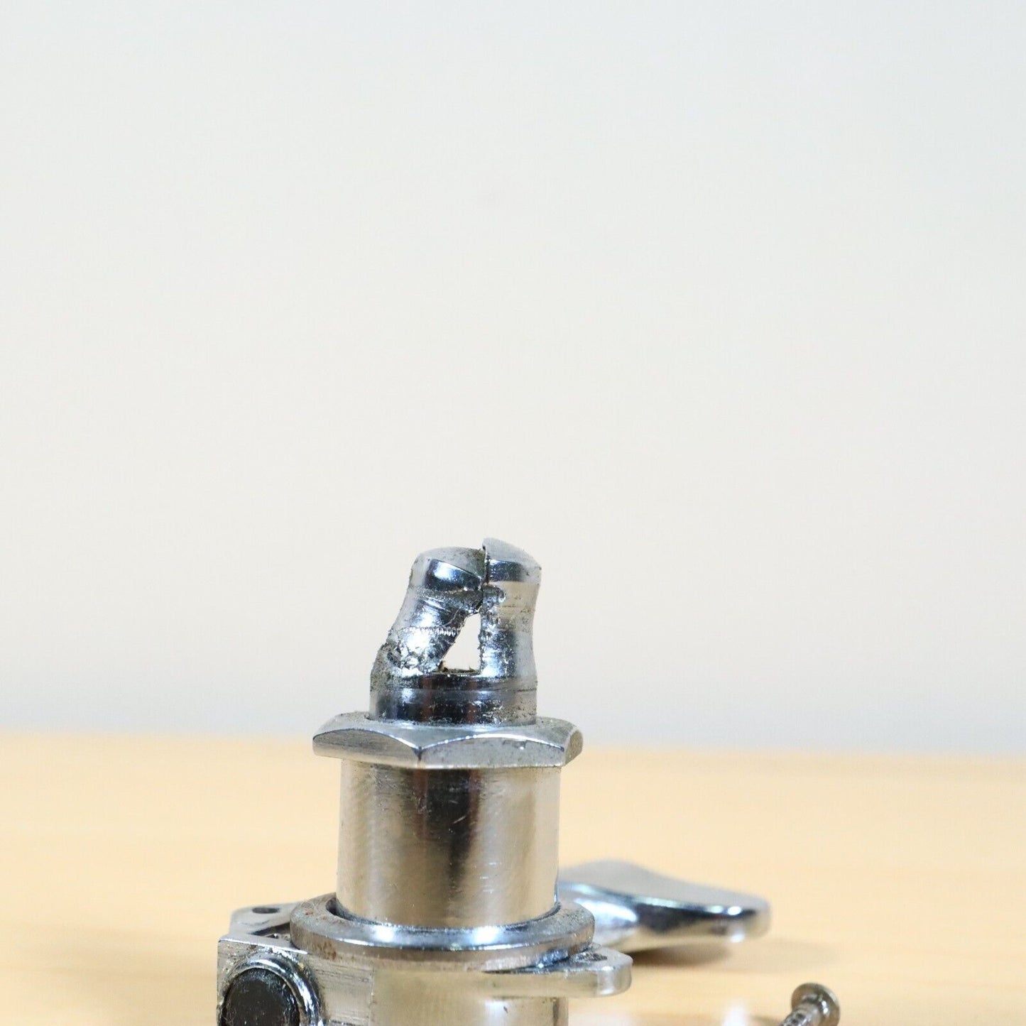 Ibanez Roadstar Bass Guitar Velve Tune B II Treble Side Tuner Tuning Peg Small