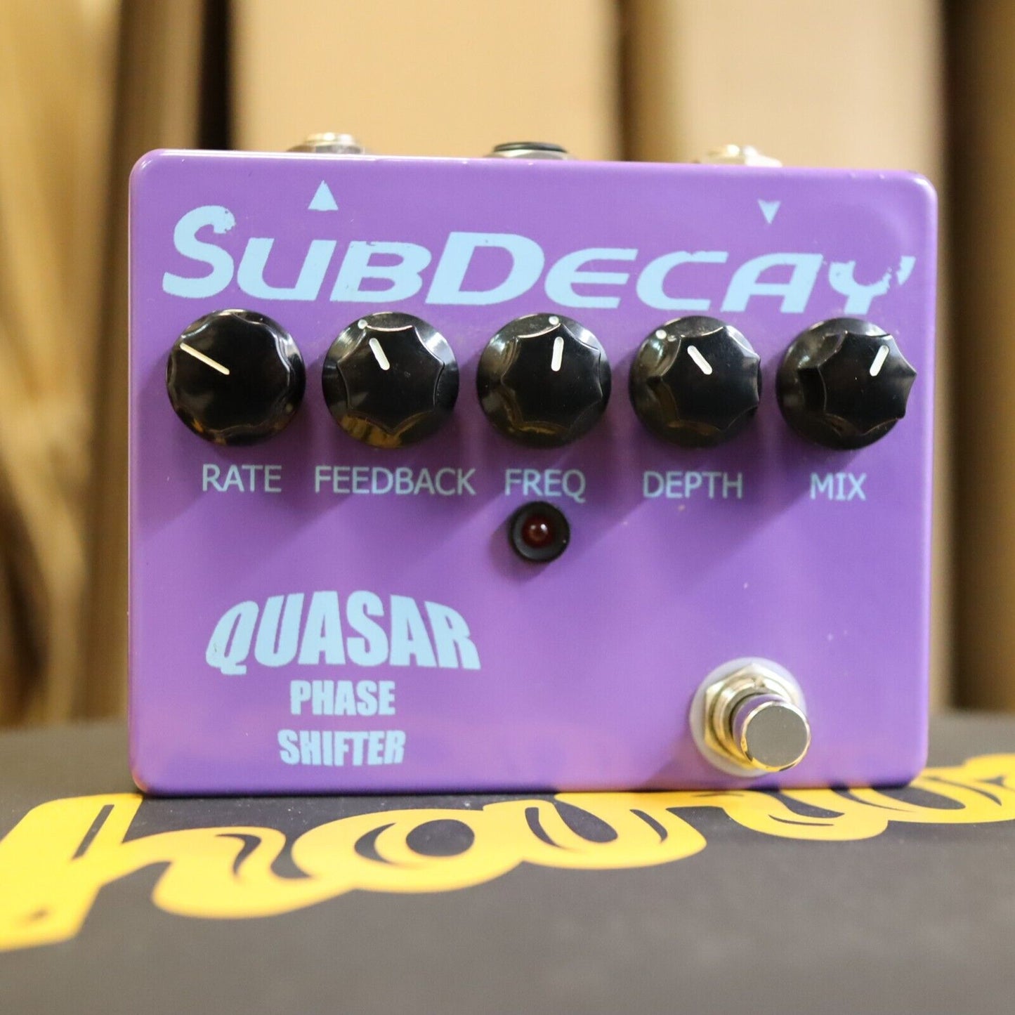 2008 V1 SubDecay Quasar Phase Shifter Guitar Purple USA Made Pedal Hand Signed