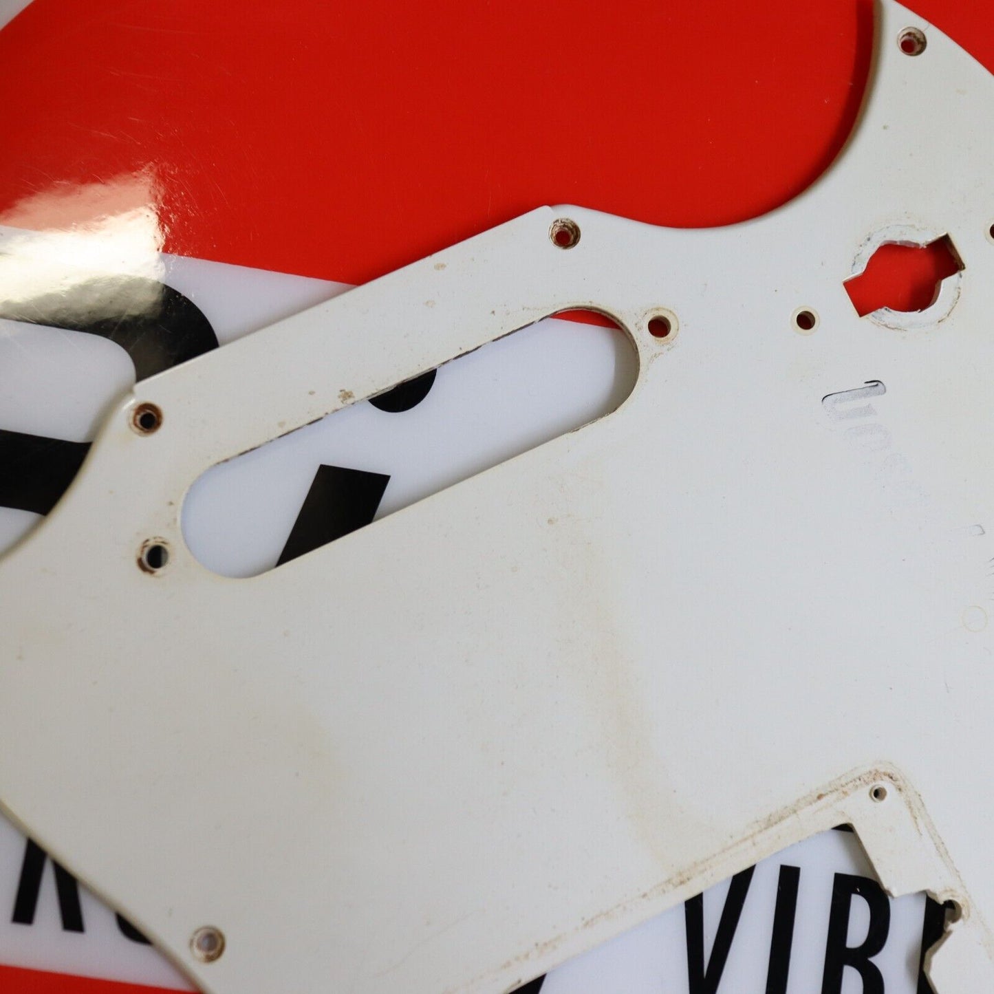 Vintage Original 60s Gibson Guitar Pickguard White Melody Maker HS Modified