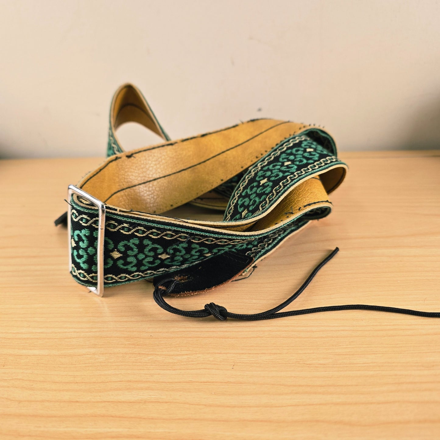 Vintage Woven Jacquard Guitar Strap Green Black Pattern
