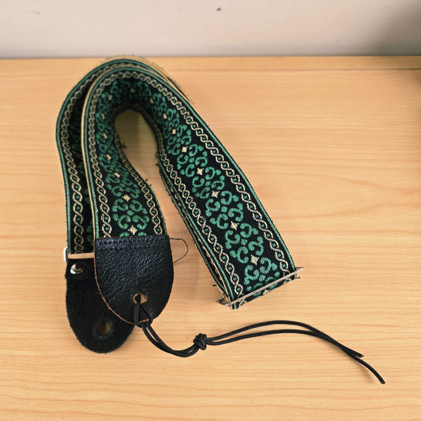 Vintage Woven Jacquard Guitar Strap Green Black Pattern