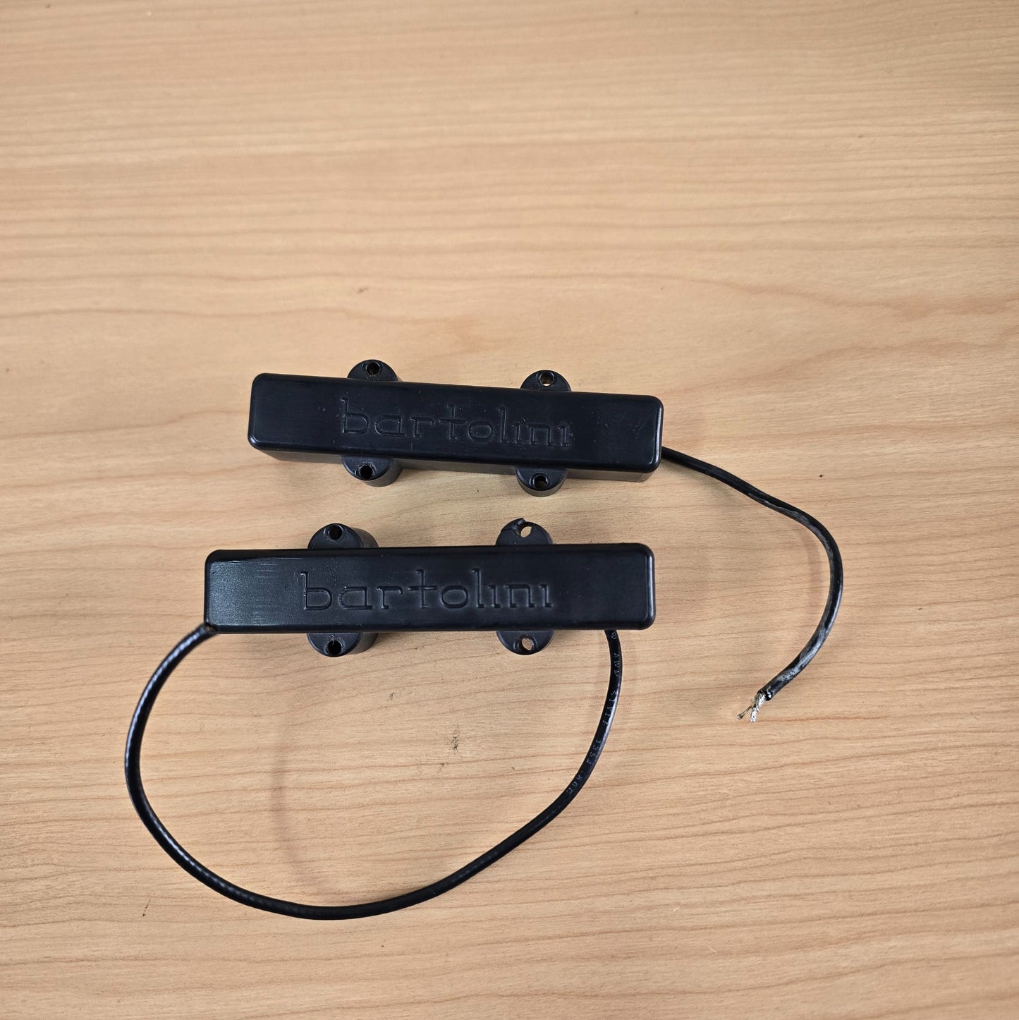 Bartolini 59J-L1 and 59J-LN1 Jazz 5 String Bass Pickup Set