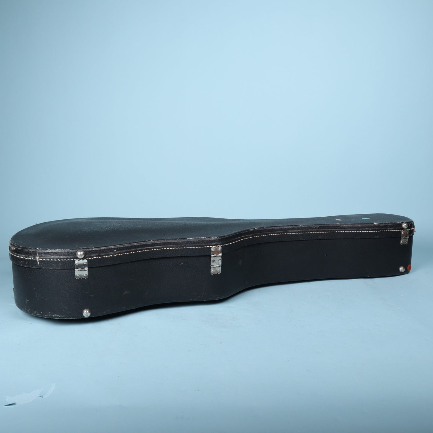 Vintage Guild Acoustic Guitar Hard Case Black Tolex Plush Interior Latches