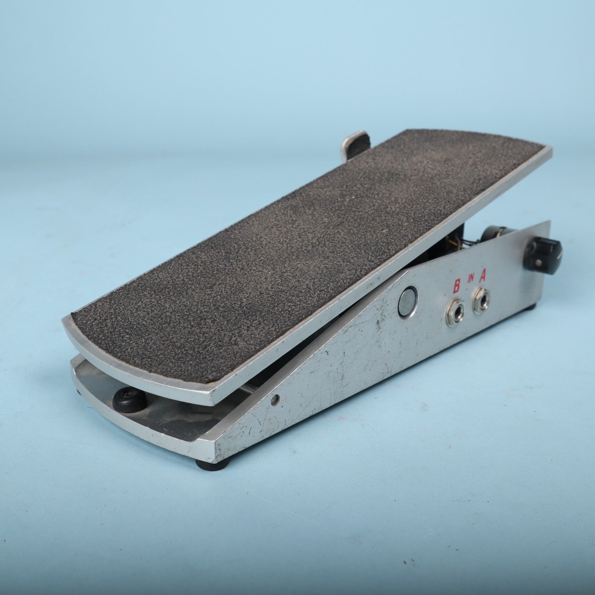 Ernie Ball 6165 Stereo Volume Pan Pedal - Classic Guitar Effect