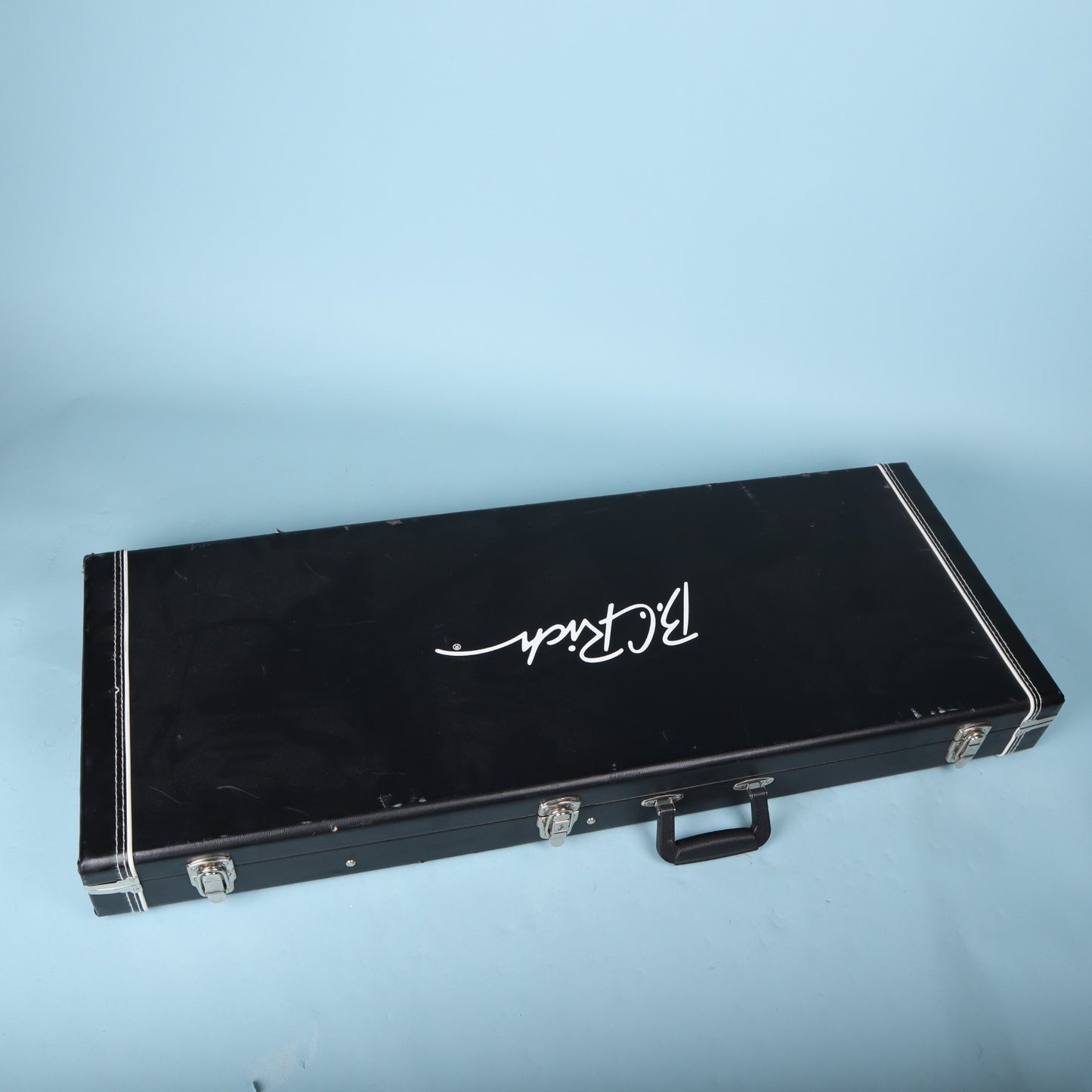 2000's B.C. Rich Mockingbird ST Hardshell Case
