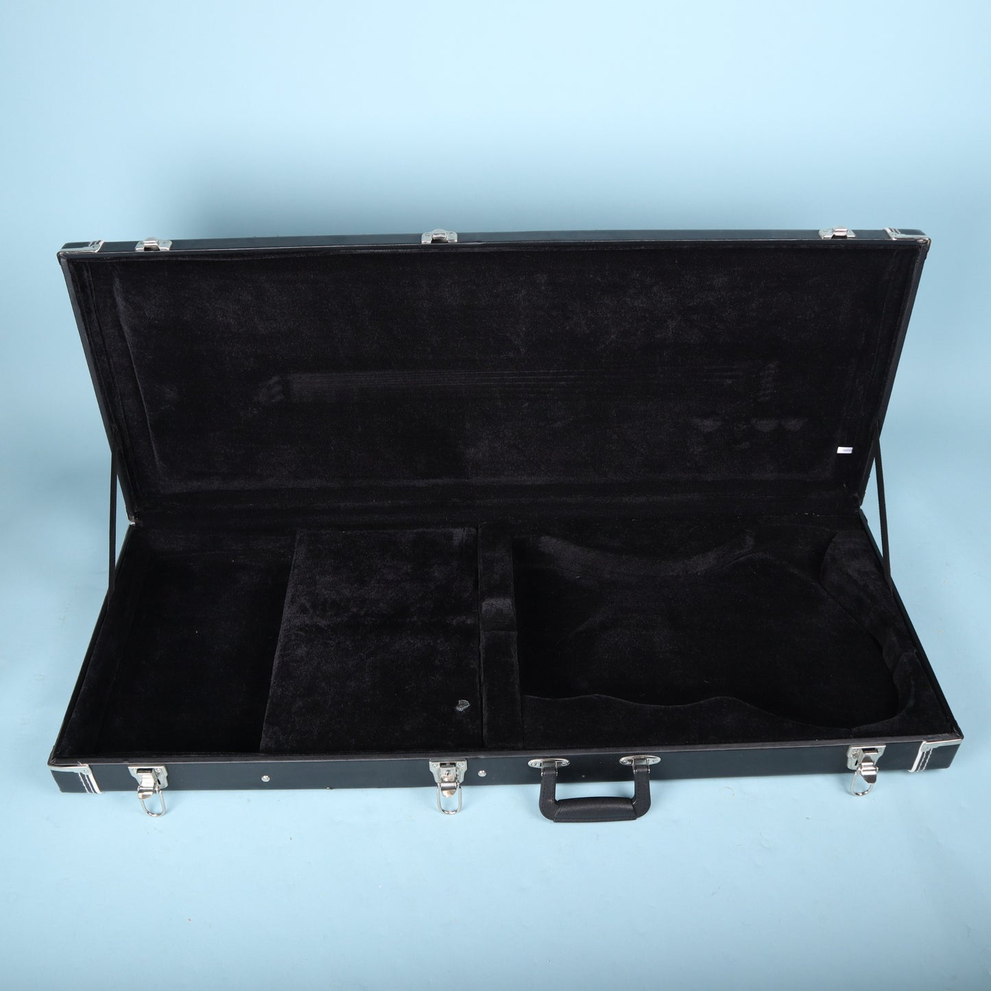 2000's B.C. Rich Mockingbird ST Hardshell Case