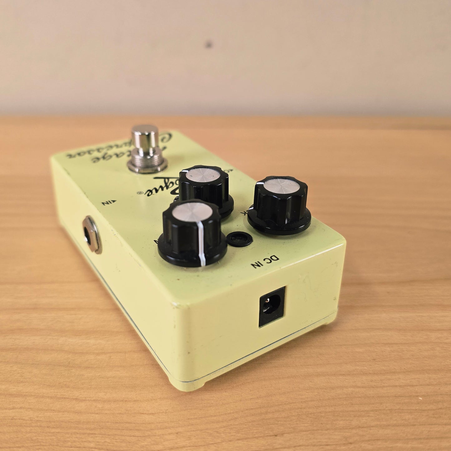 Rogue Vintage Compressor Guitar Pedal