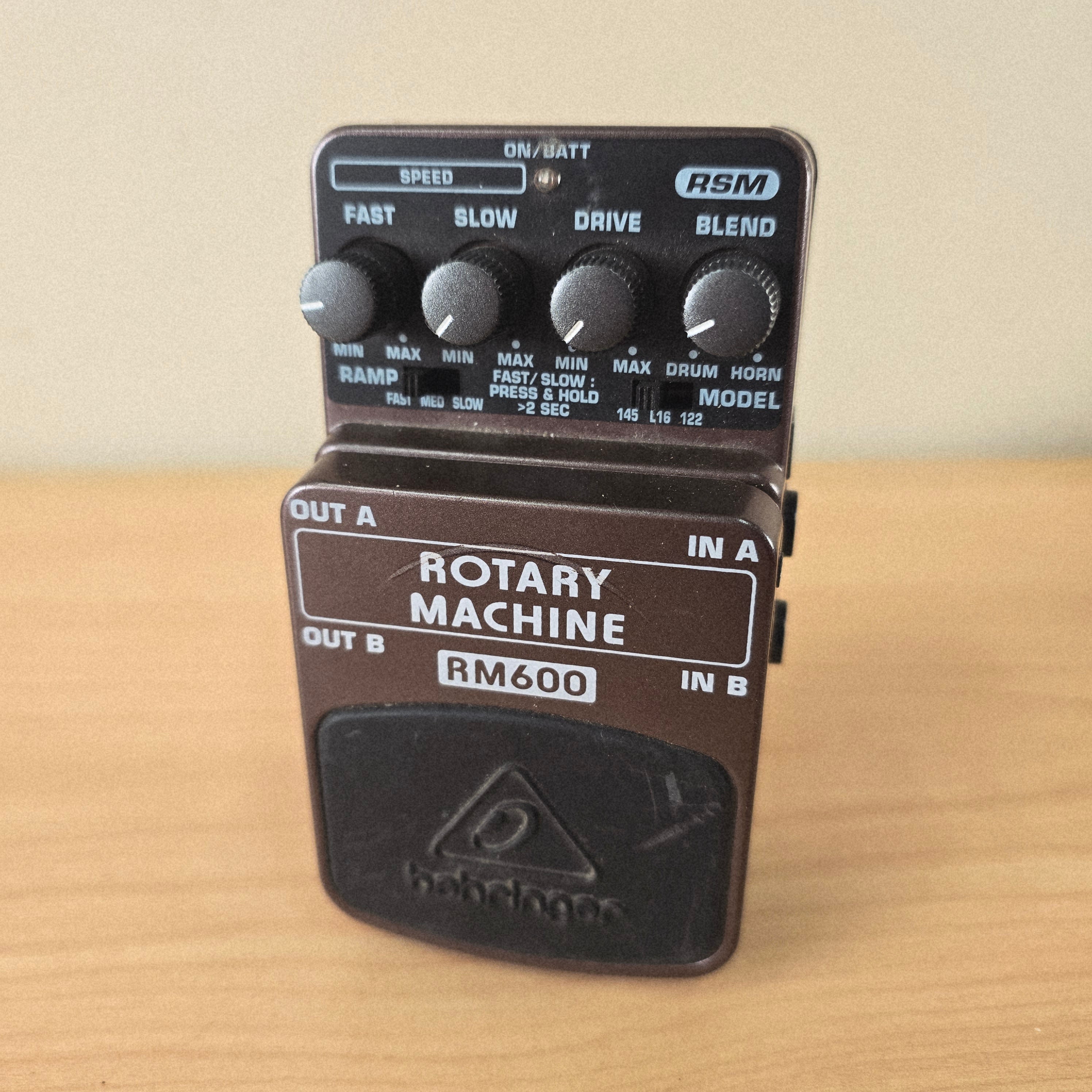 【希少品】behringer rm600 rotary machine Behringer RM600 Rotary Machine Pedal | Rotary Speaker Emulator