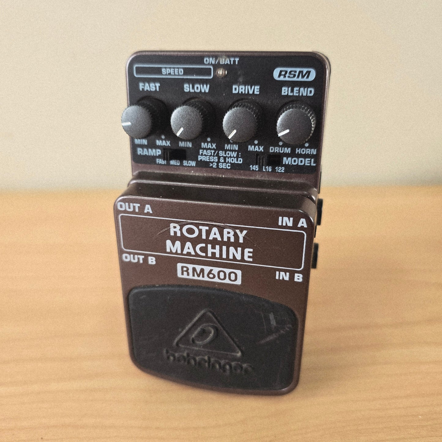 Behringer RM600 Rotary Machine Rotary Speaker Emulator Pedal
