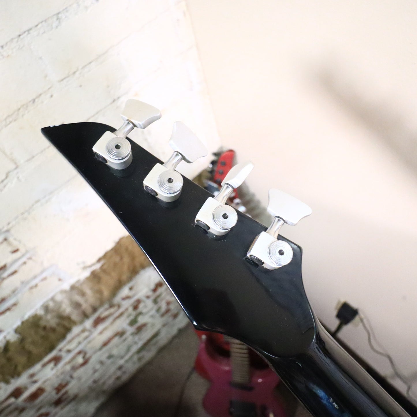 1996 Carvin LB70 Neck-Through Active Bass Black