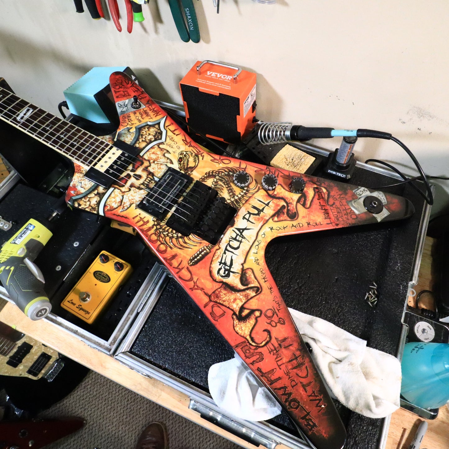 2010 Dean Dime-Bonics ML “Getcha Pull” Electric Guitar