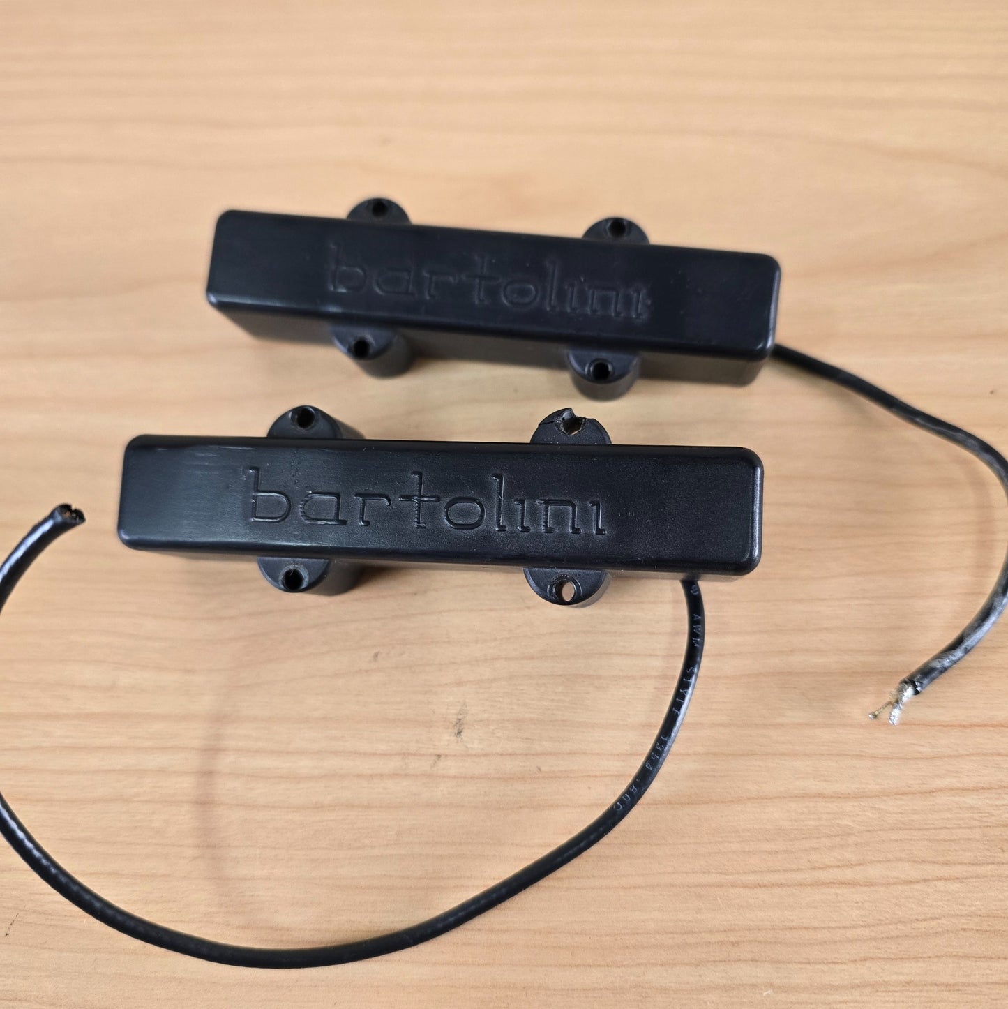 Bartolini 59J-L1 and 59J-LN1 Jazz 5 String Bass Pickup Set