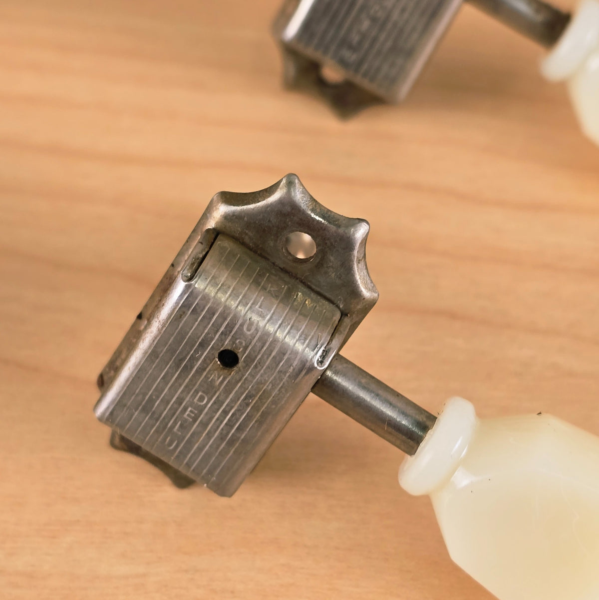 Kluson Deluxe Aged 3x3 Tuning Tulip Machines for Gibson
