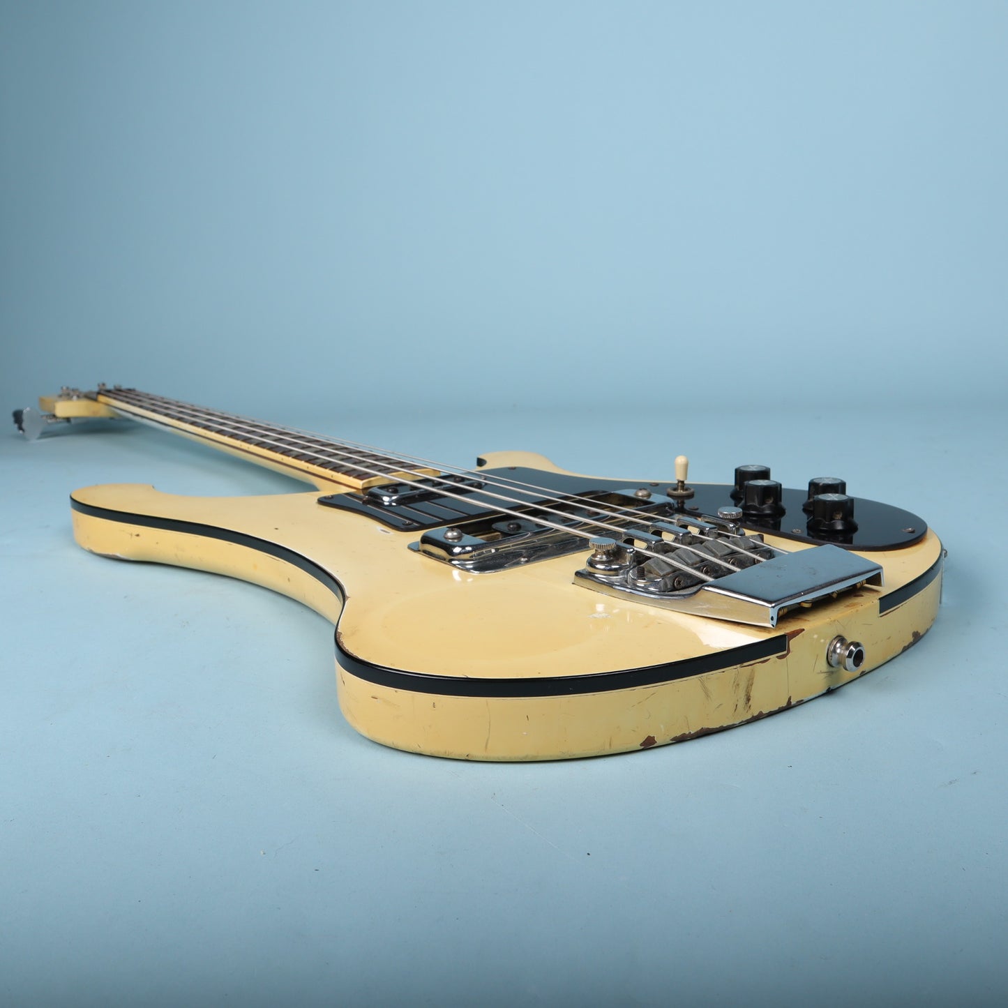 Rickenbacker 4001 Bass Guitar White 1974 Road Worn