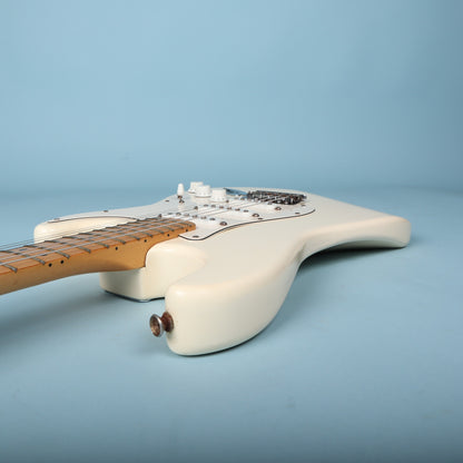Neck joint and upper horn side profile view