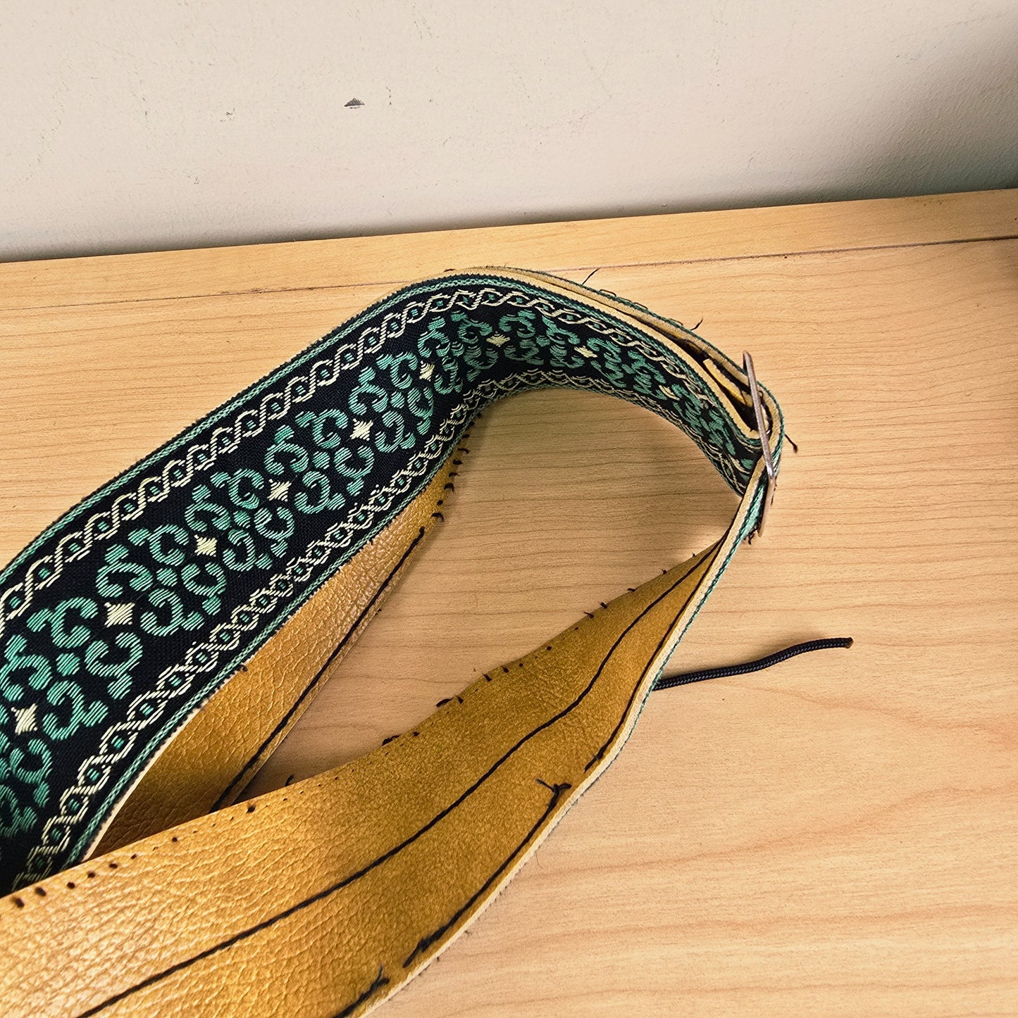 Vintage Woven Jacquard Guitar Strap Green Black Pattern