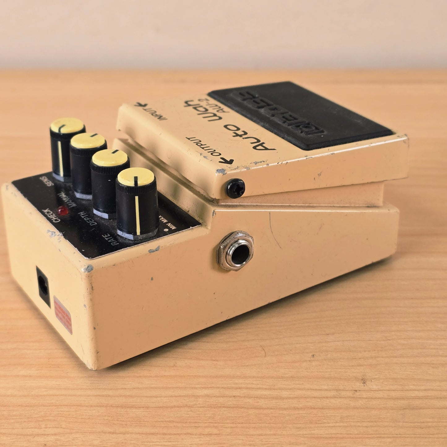 Vintage 90s Boss AW-2 Auto Wah Guitar Effect Pedal Bass Filter EQ Rate Sweep