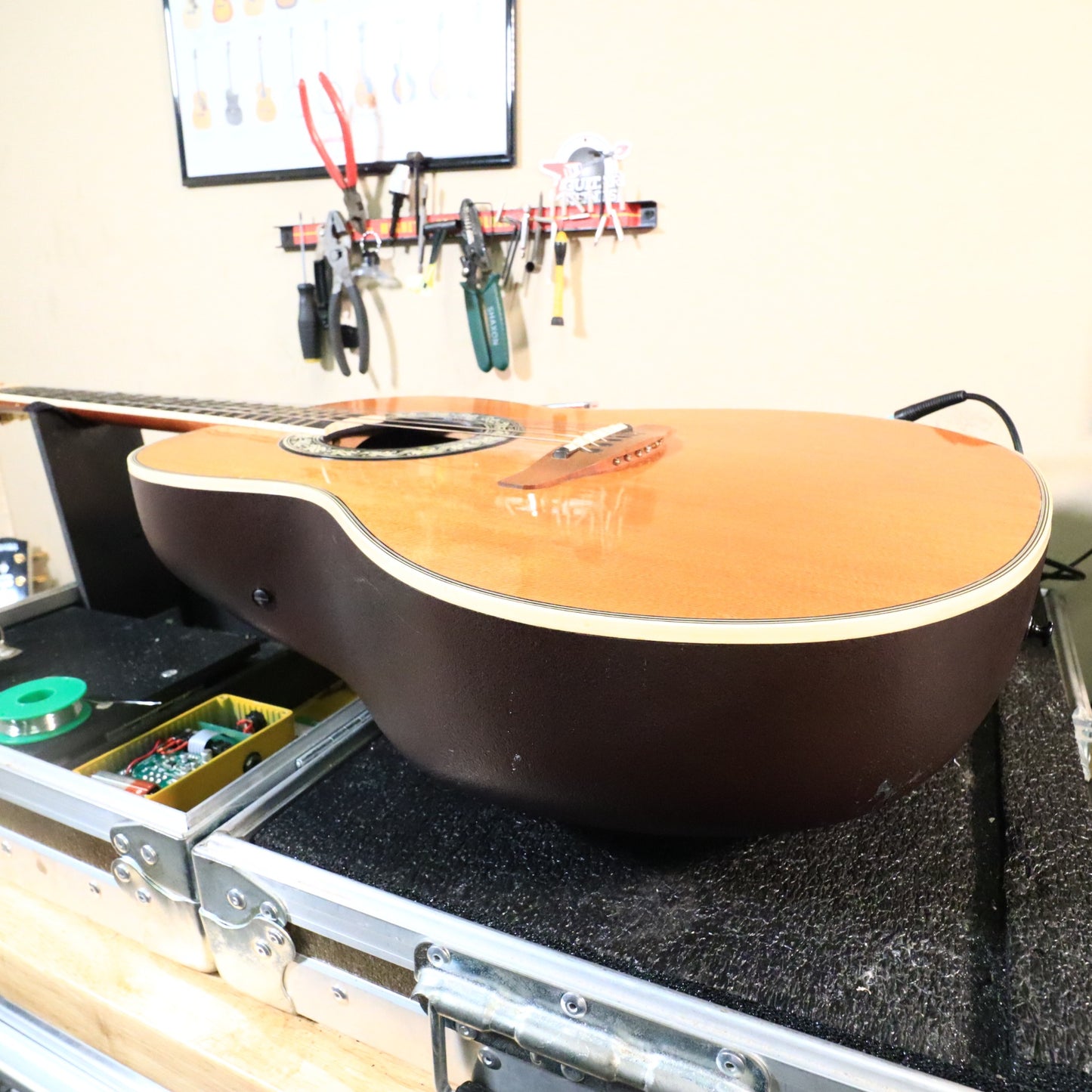 Ovation 1617 Legend Deep Bowl Acoustic-Electric Guitar USA