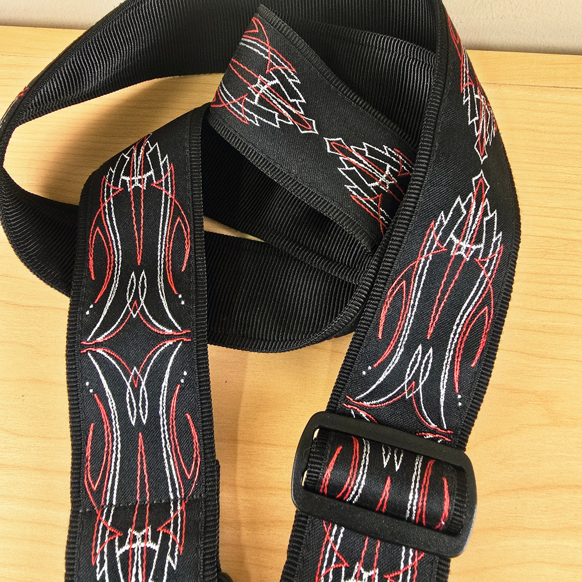 D'Addario Planet Waves Pinstripe Car Woven Guitar Strap
