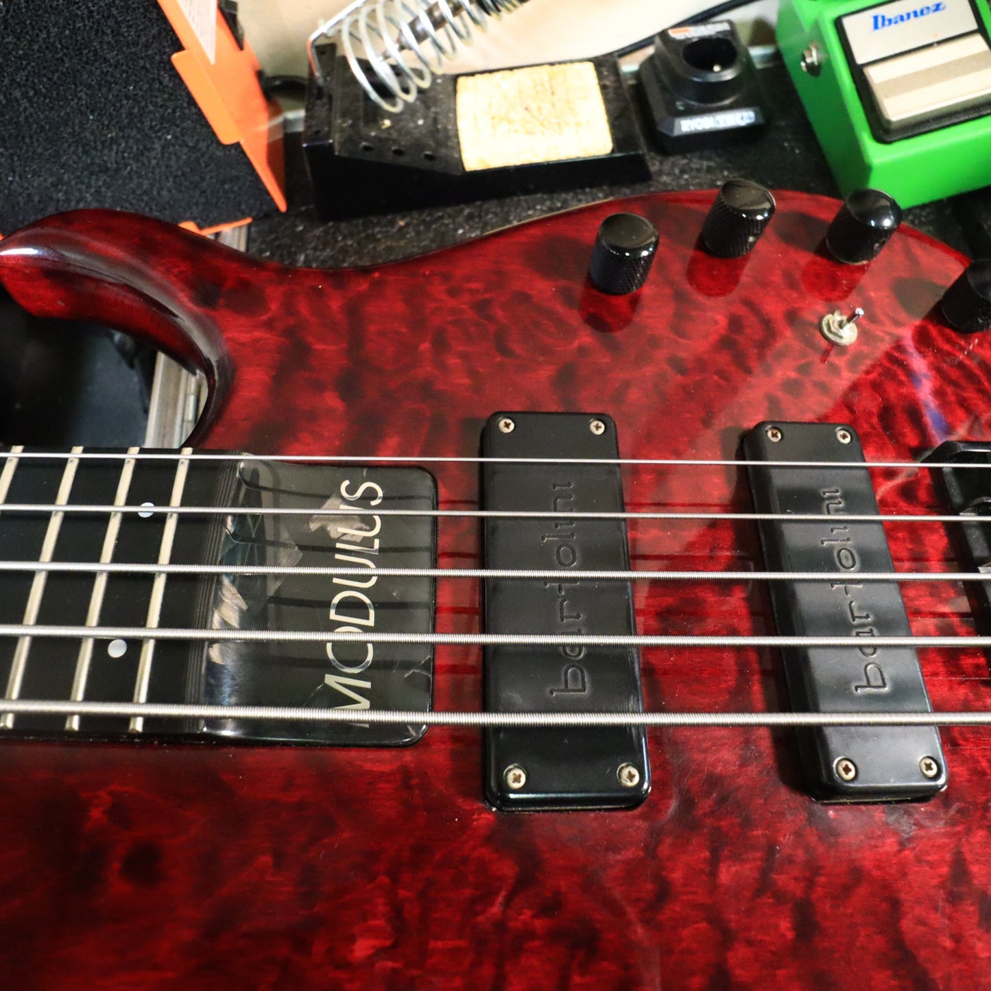 1996 Modulus Quantum 5 Q5 5-String Bass - Carbon Fiber Neck - Red Quilt