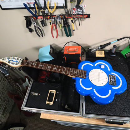 Debutante Daisy Rock Electric Guitar Short Scale 💙 Blue Flower