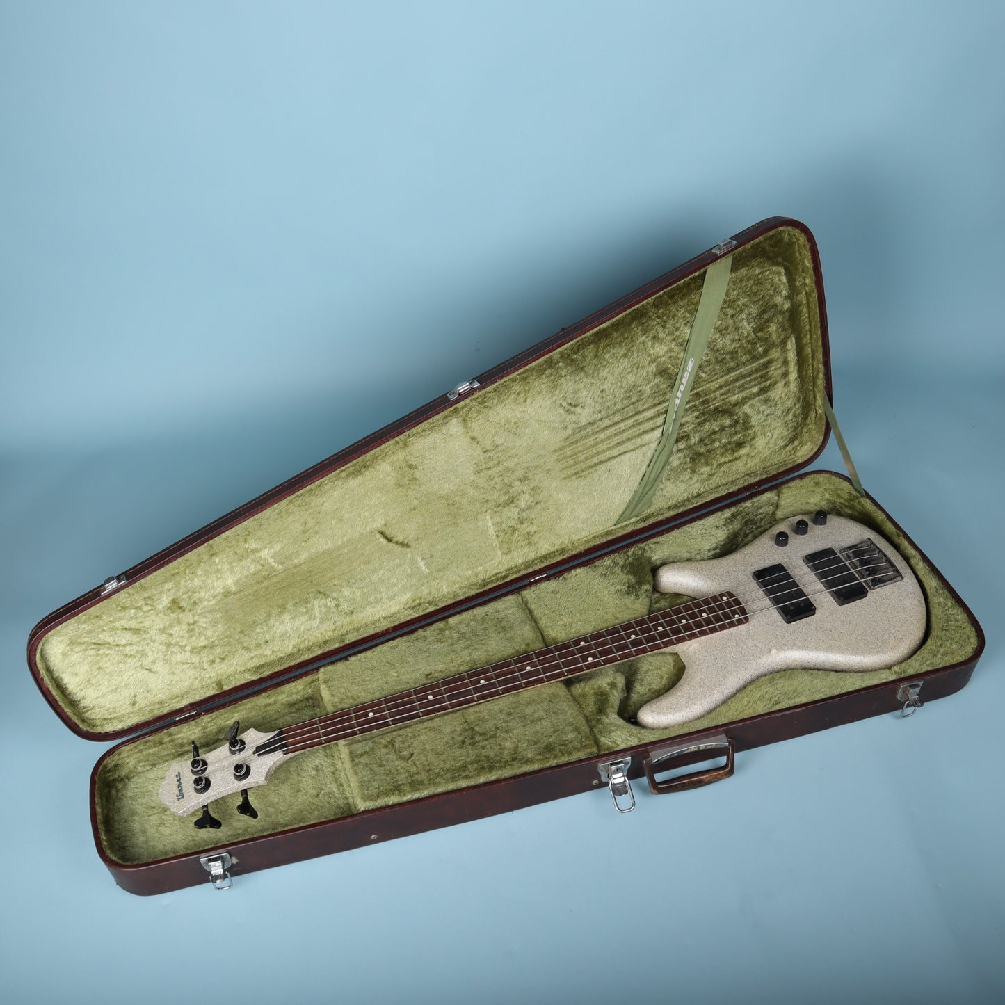 Ibanez Vintage 1980's Musician Hardshell Bass Case MC924