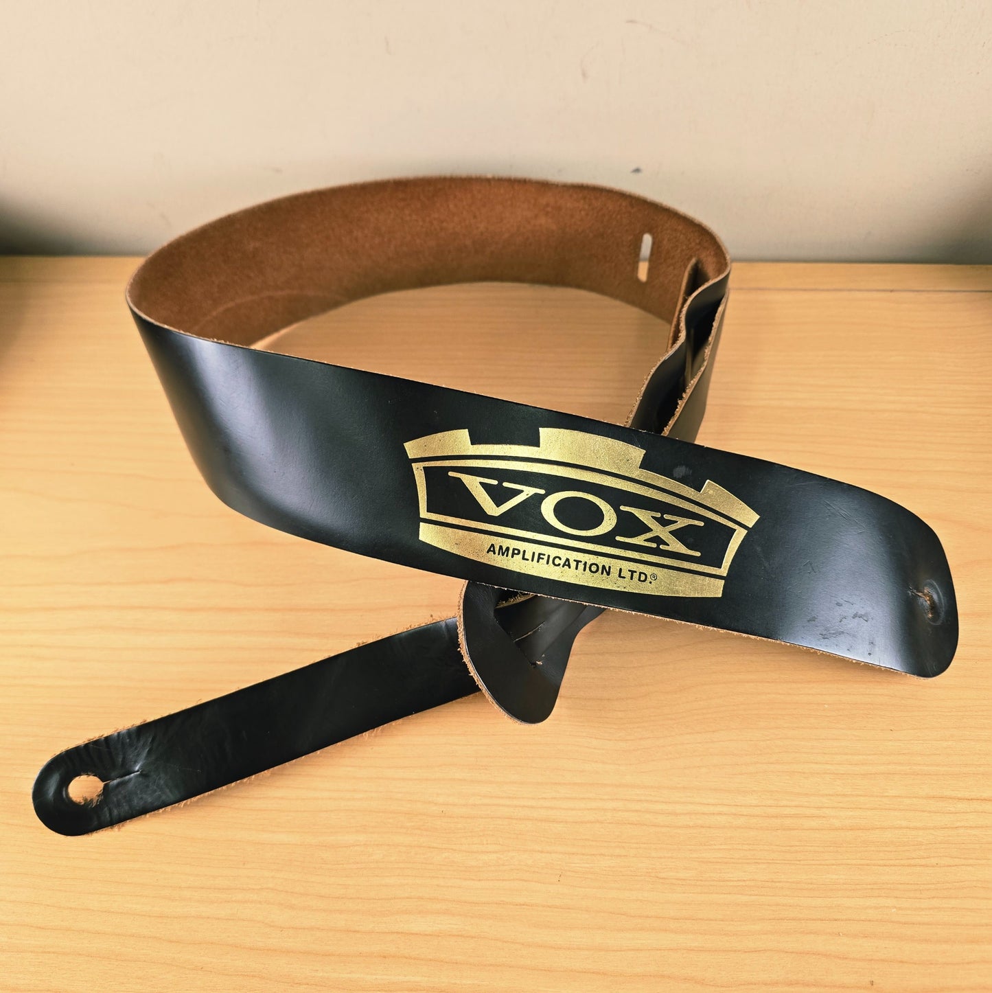 Vox Amplification Genuine Leather Guitar Strap Made in Canada by Levy's