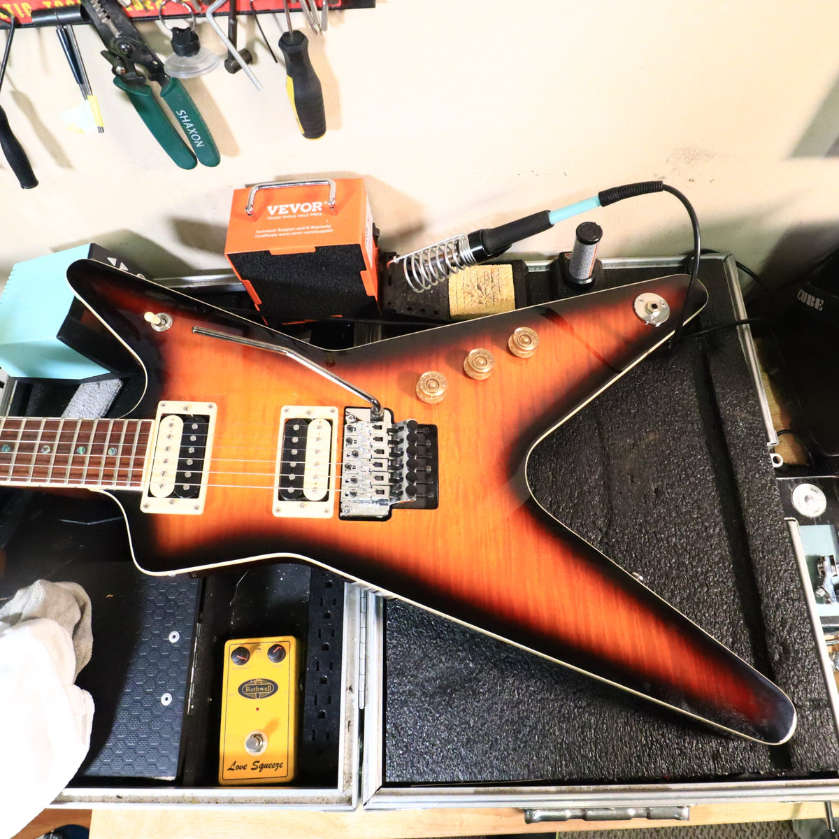2018 Dean ML Floyd Rose Electric Guitar Sunburst