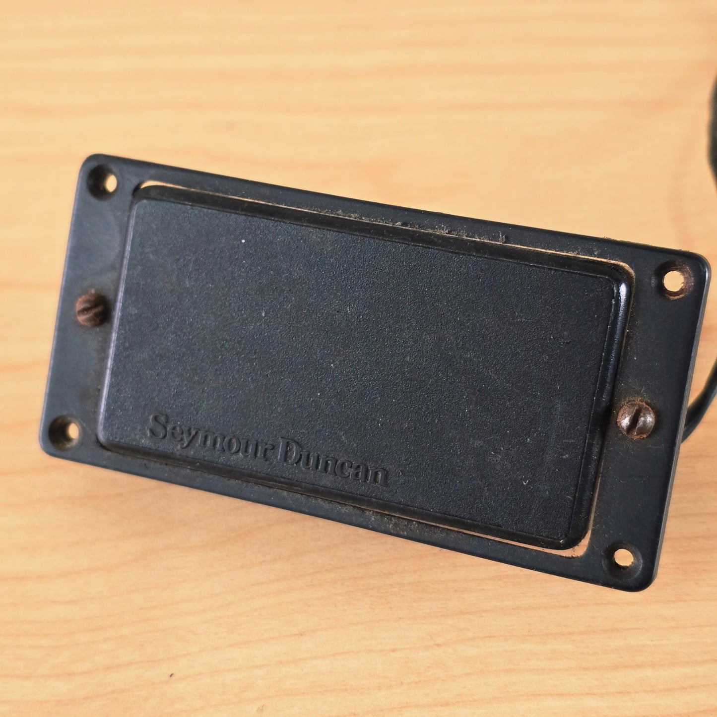 90’s Seymour Duncan Livewire Classic Active Bridge Humbucker Mounting Ring