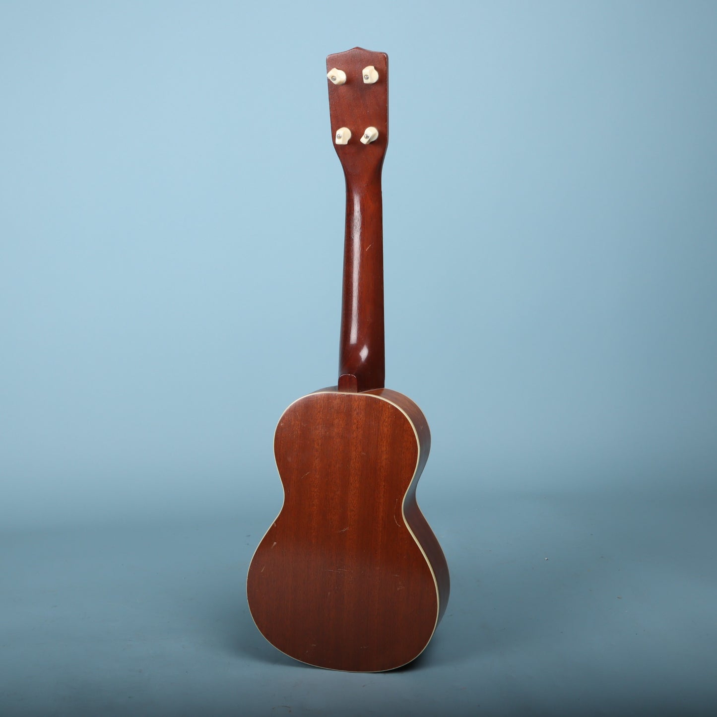 Vintage Harmony soprano ukulele Made In Chicago, US Mahogany 12 Fret