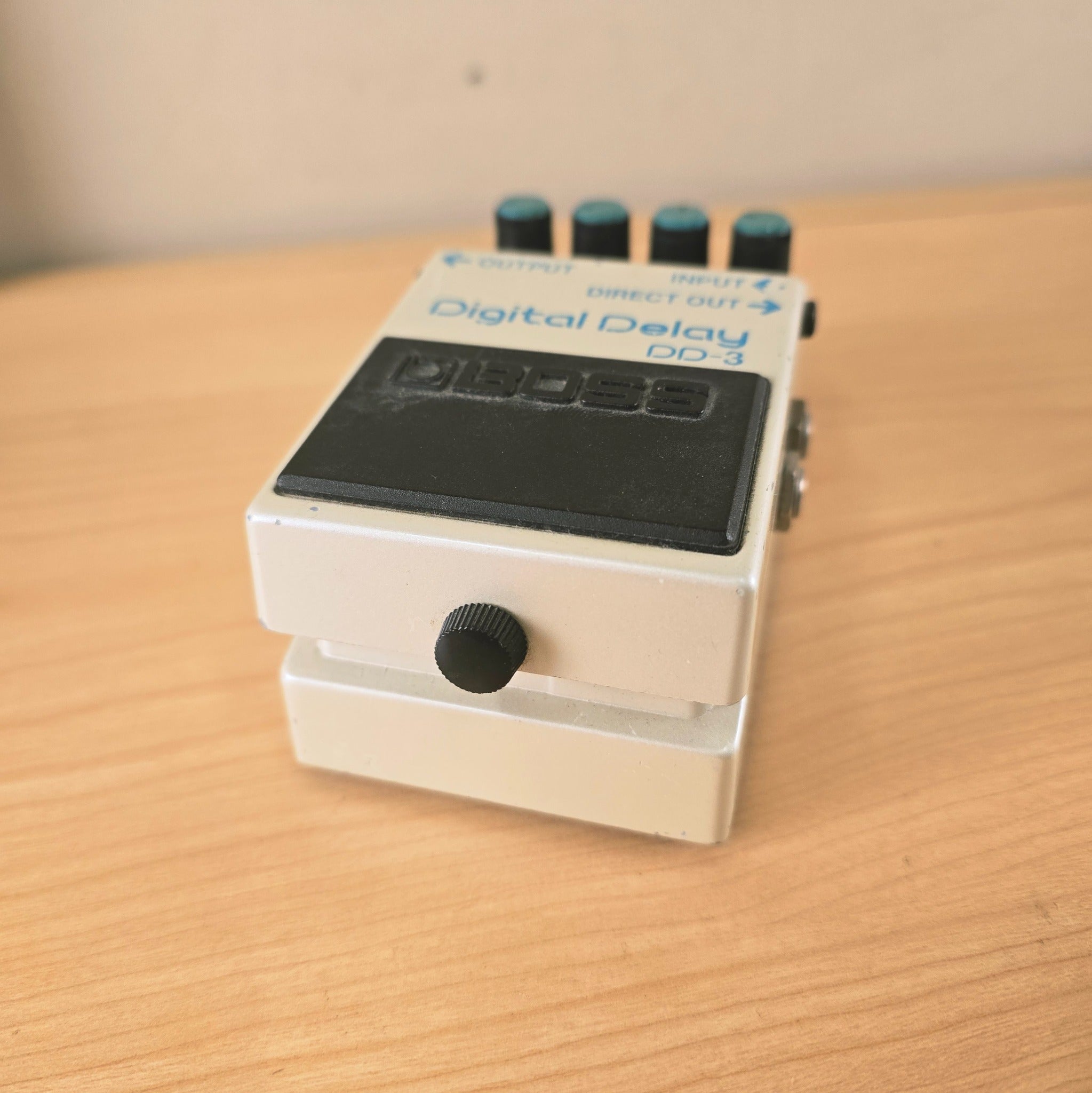 Boss DD-3 Digital Delay Pedal (July 1995) - Made in Taiwan