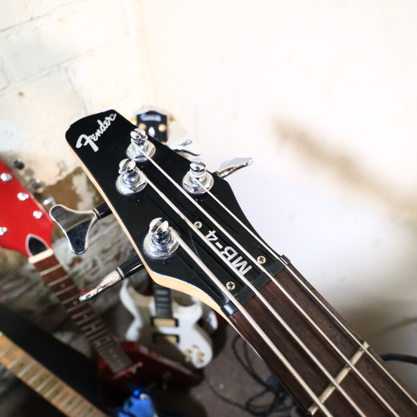 Fender MB-4 Modern Bass Chrome Red Made in Japan MIJ 32" Medium-Scale