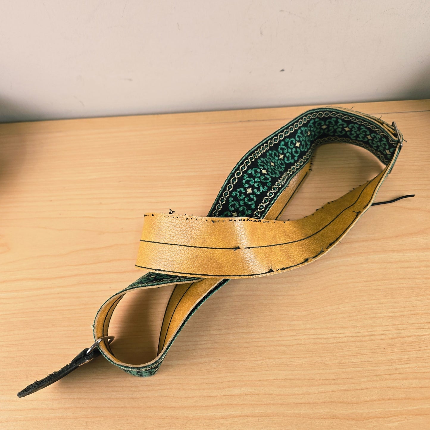 Vintage Woven Jacquard Guitar Strap Green Black Pattern
