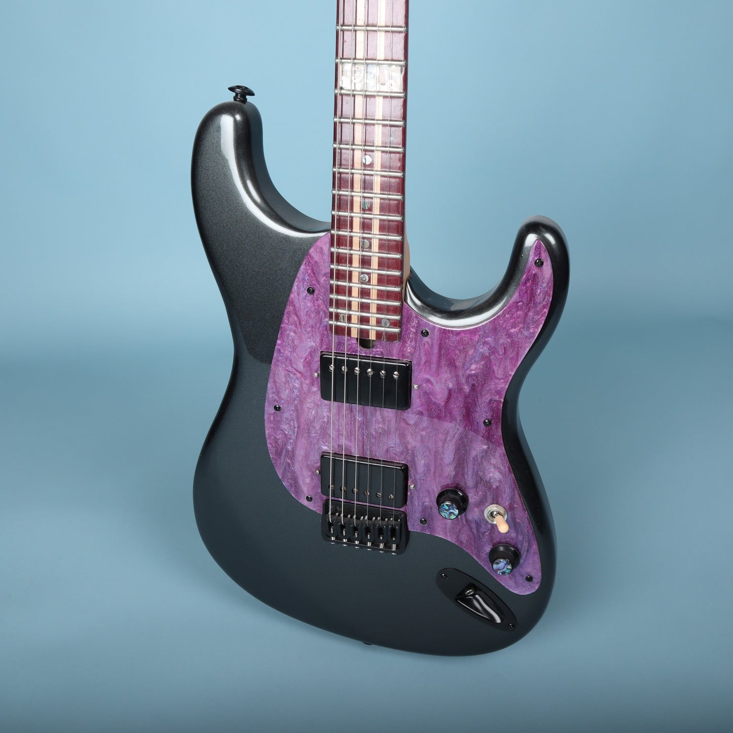 Wanderkauven Custom Shop Purple Heart 💜 Electric Guitar Metallic Grey