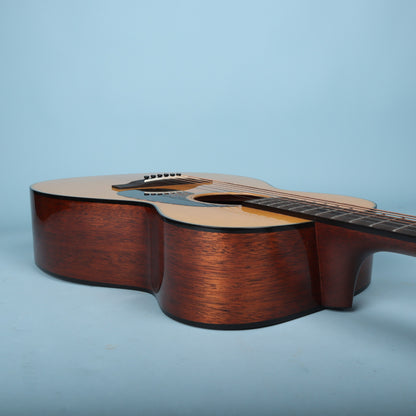 Angled view of the bass-side upper bout and neck joint on the Martin 0-18.