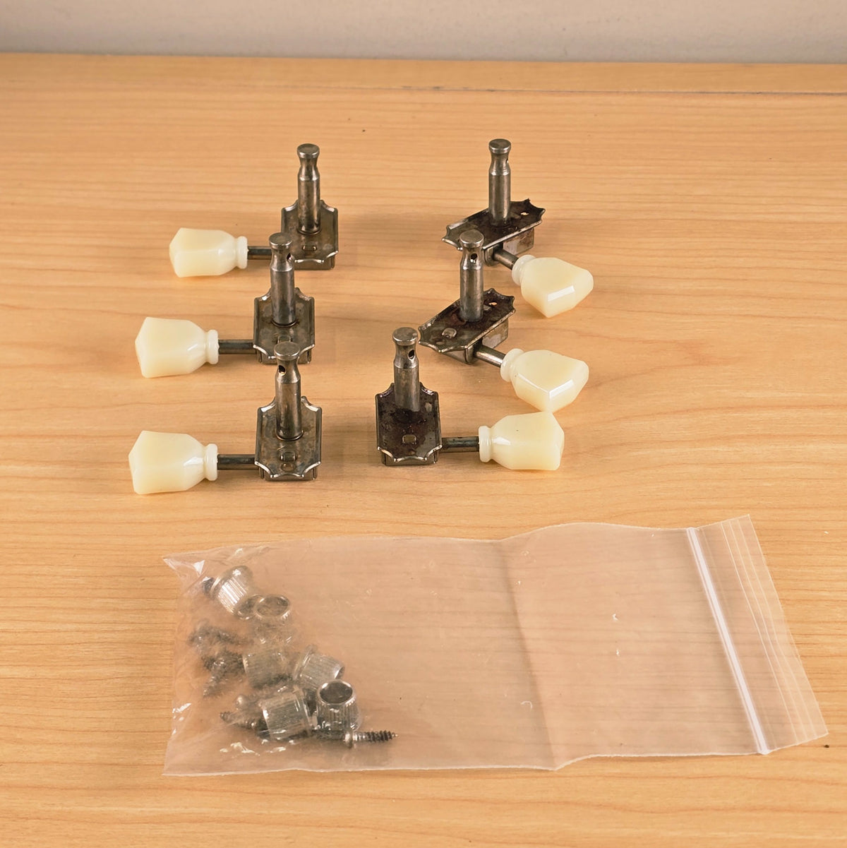 Kluson Deluxe Aged 3x3 Tuning Tulip Machines for Gibson