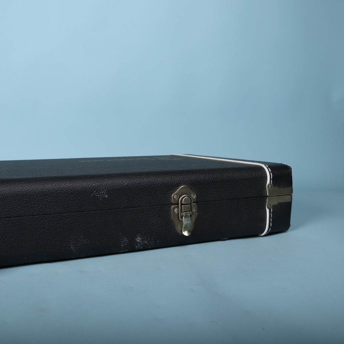 Tobias hardshell bass guitar case latch detail
