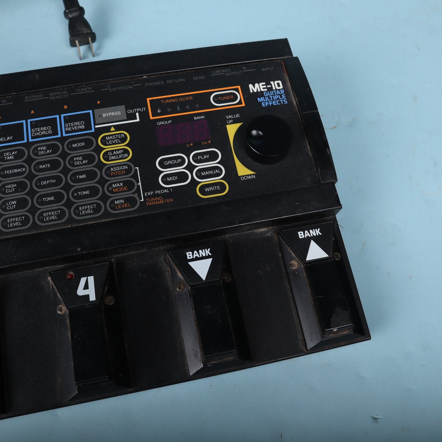 Vintage 1994 Boss ME-10 Guitar Multiple Effects Pedal Made in Japan