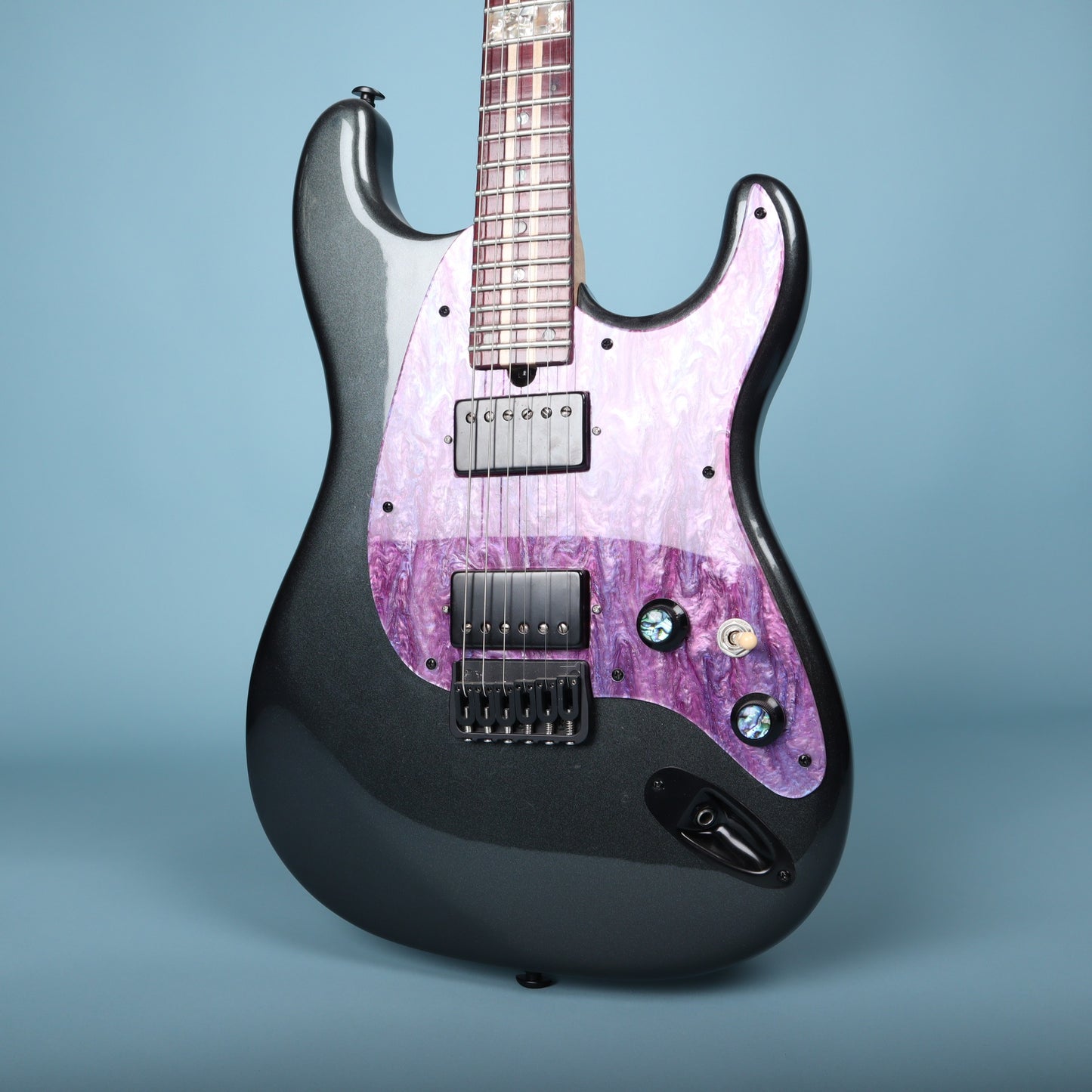 Wanderkauven Custom Shop Purple Heart 💜 Electric Guitar Metallic Grey